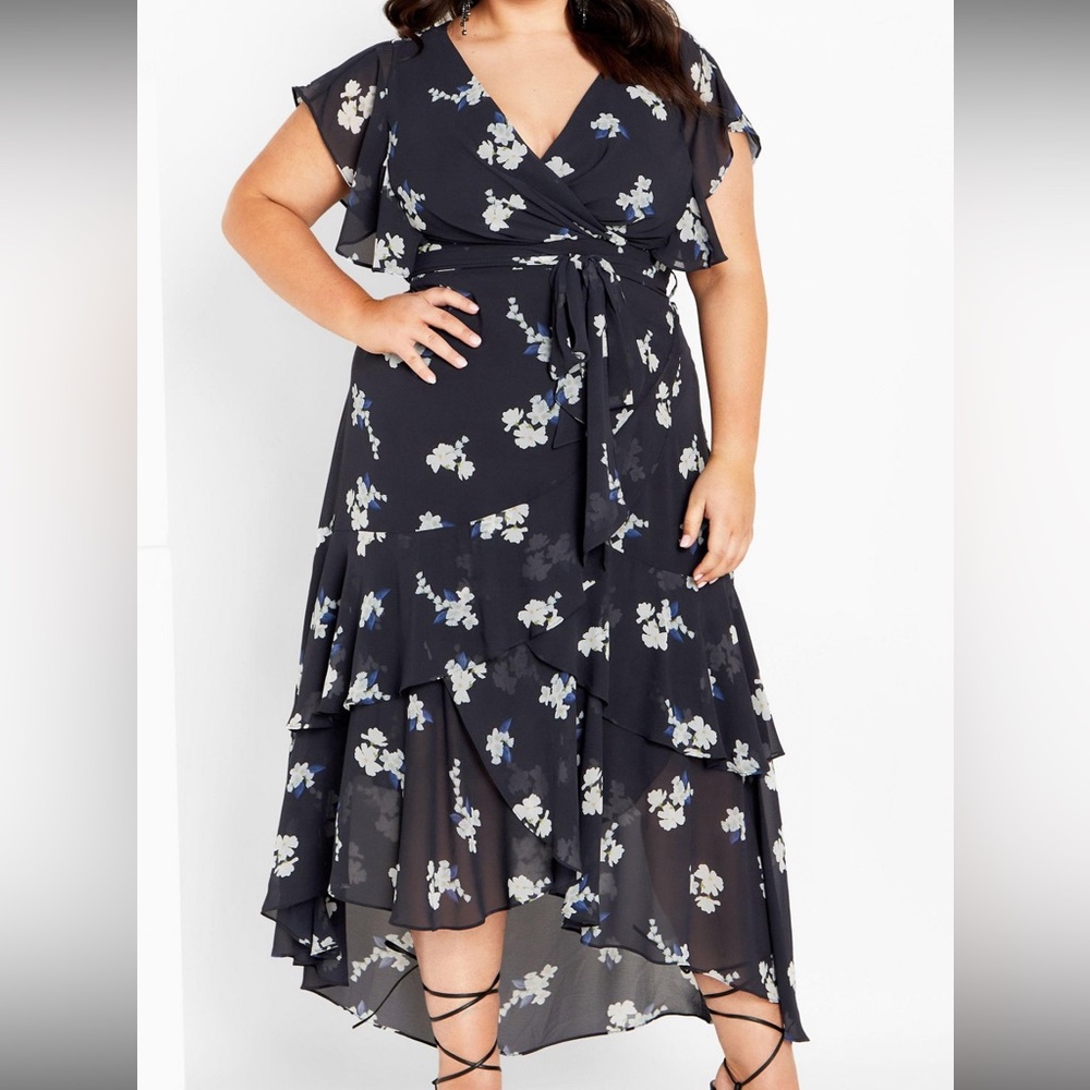 City Chic Navy Floral Dress 16